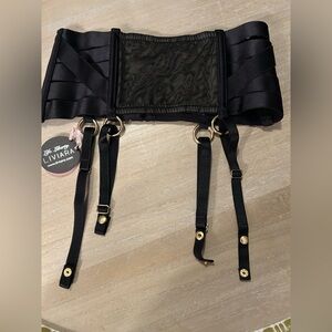 NWT LIVIARA BLACK Garter Belt, size small